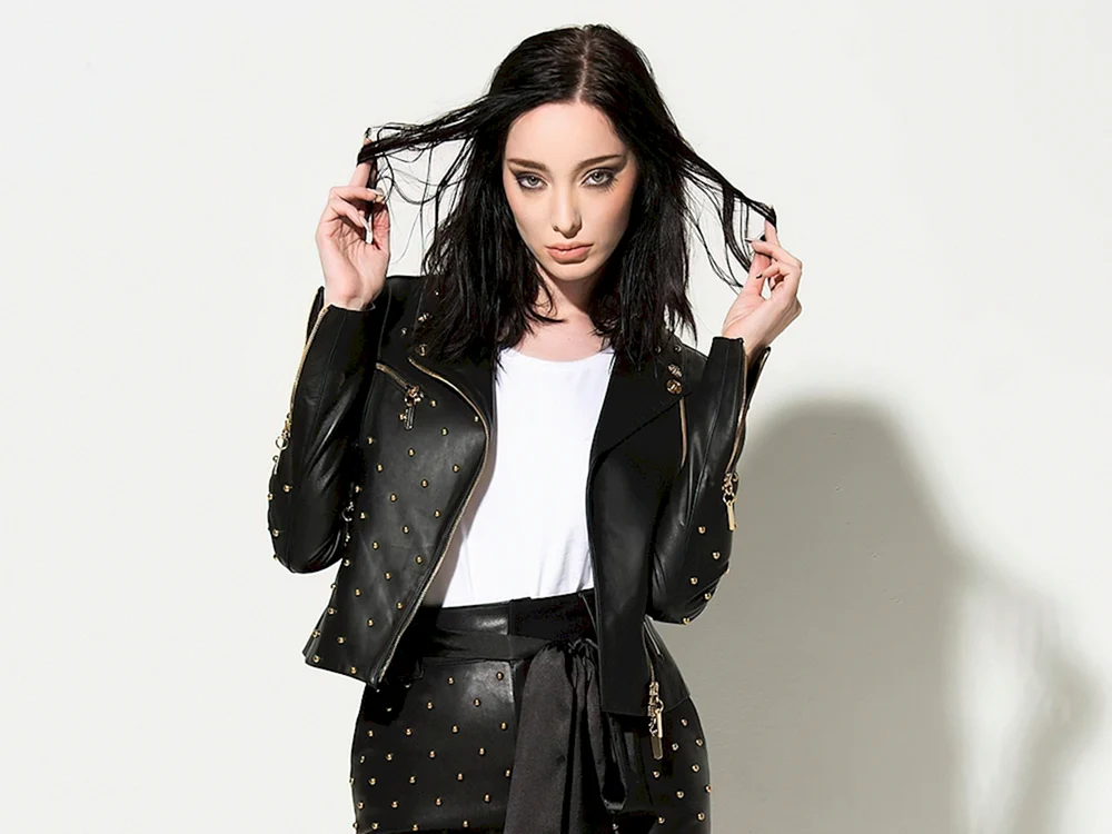 Emma Dumont Amerikanisches Model