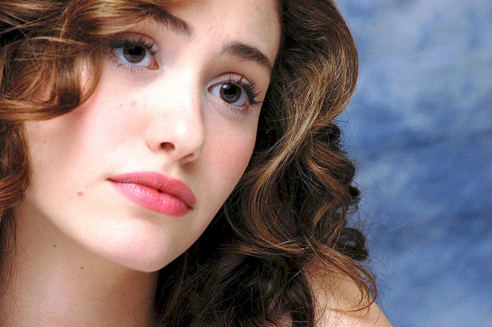Emmy Rossum 2022