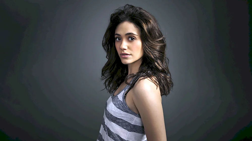 Emmy Rossum 2022