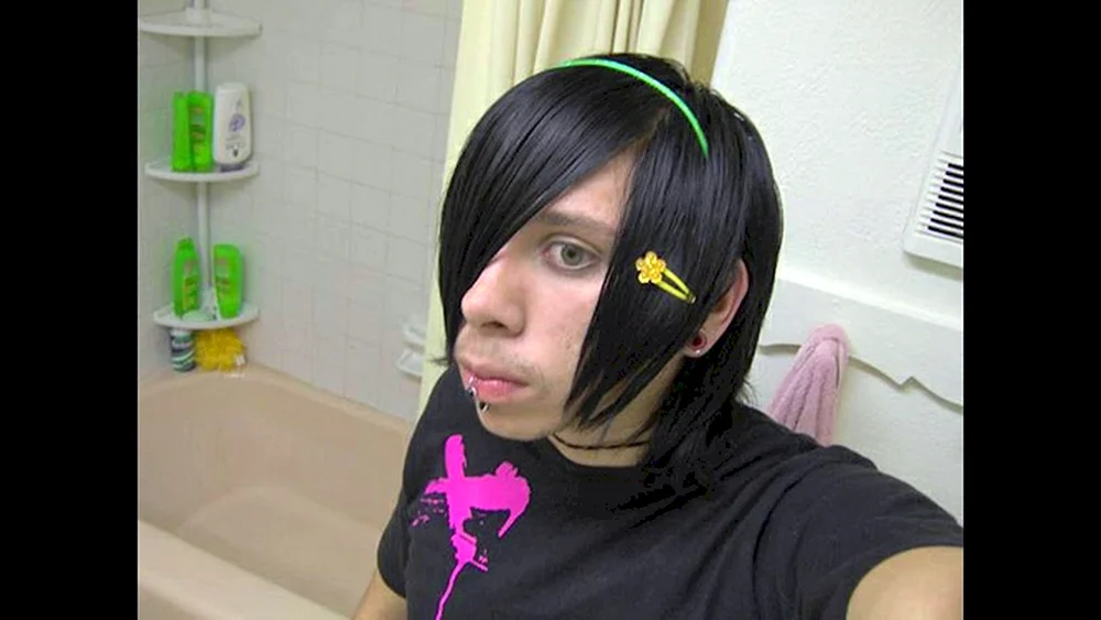 Emo Kampf kringe