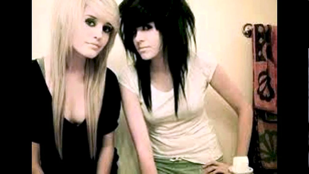 Emo fight 2022