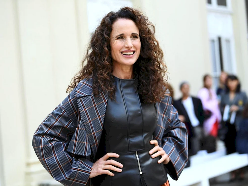 Andy MACDAUELL Schauspielerin