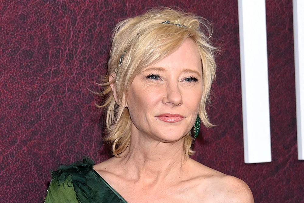 Anne Heche. Heche