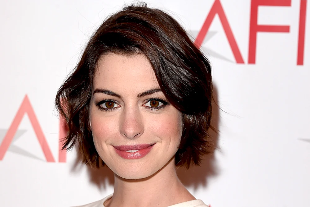Anne Hathaway