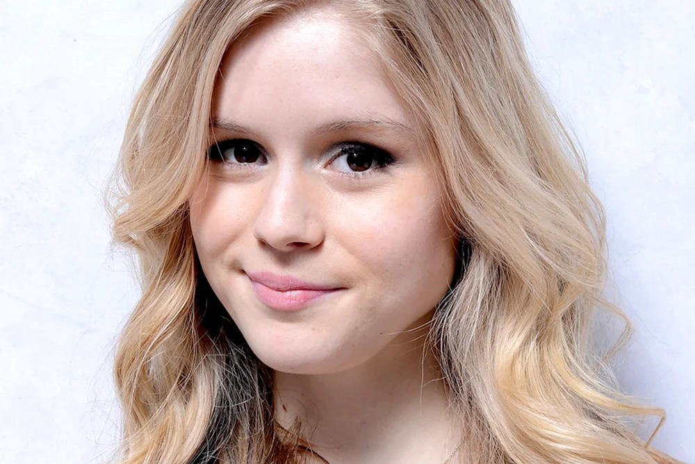 Erin Moriarty 2022