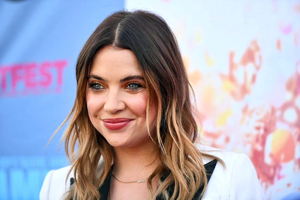 Ashley Benson blond