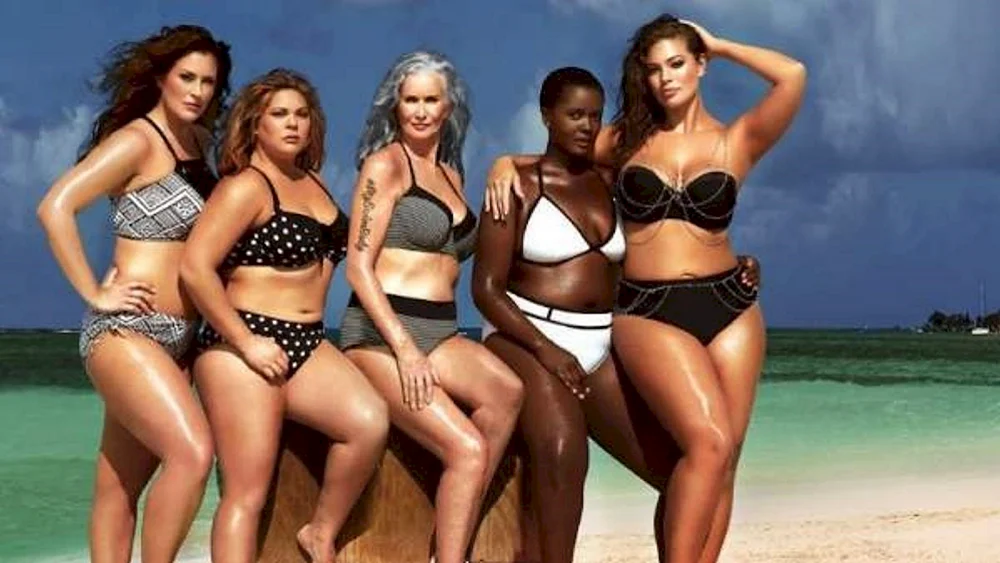Ashley Graham Badeanzug Werbung