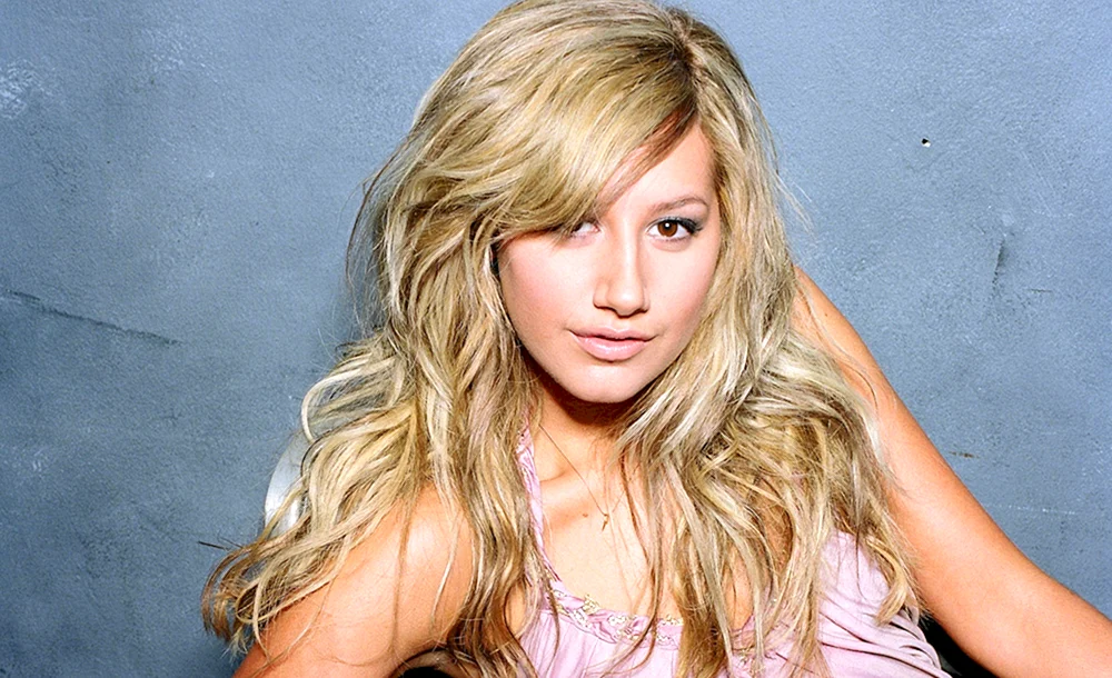 Ashley Tisdale 2007