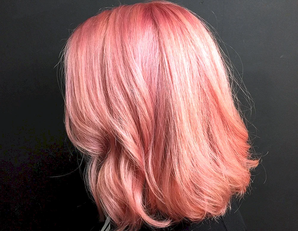 Erdbeerblond Vella