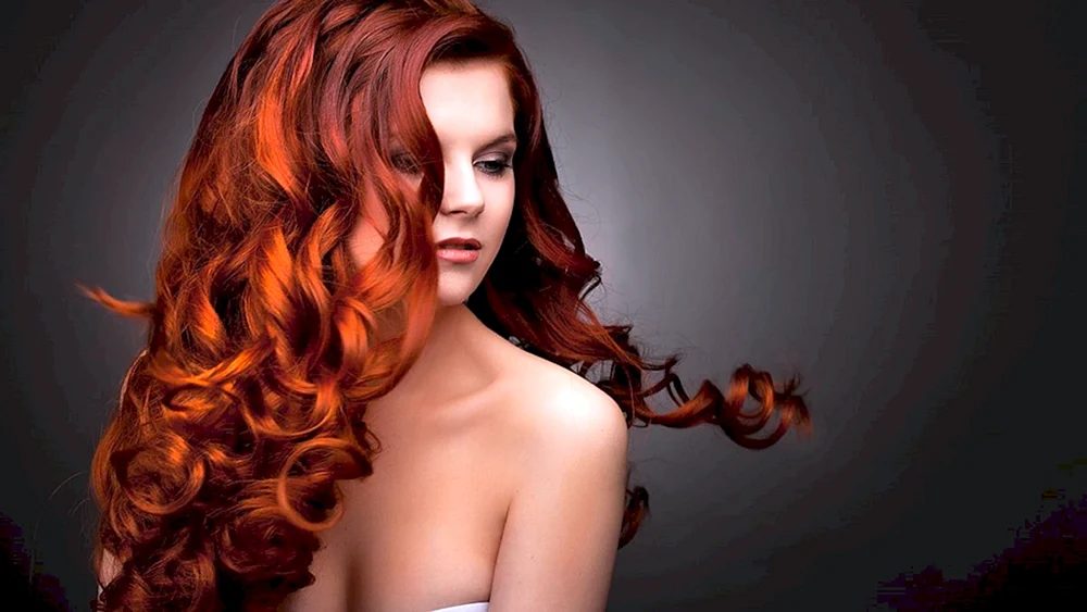 Rotes Haar färben