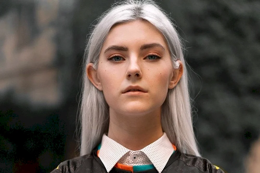 Eva Elfie