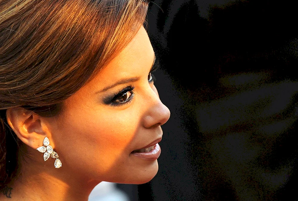 Eva Longoria mit kurzem Haar