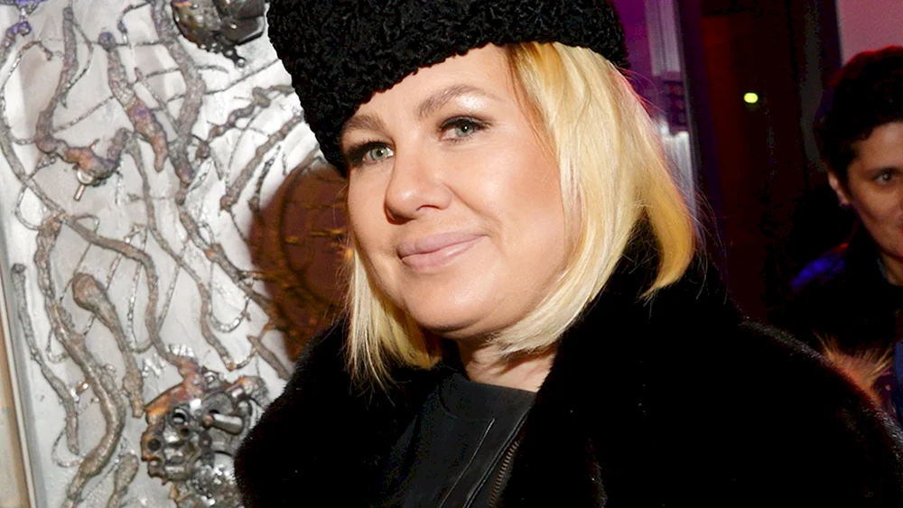 Eva Polna 2022