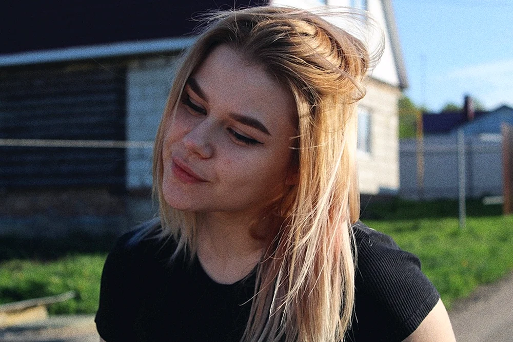 Eugenia Leonova VK