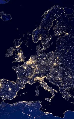 Europa bei Nacht aus dem Weltraum