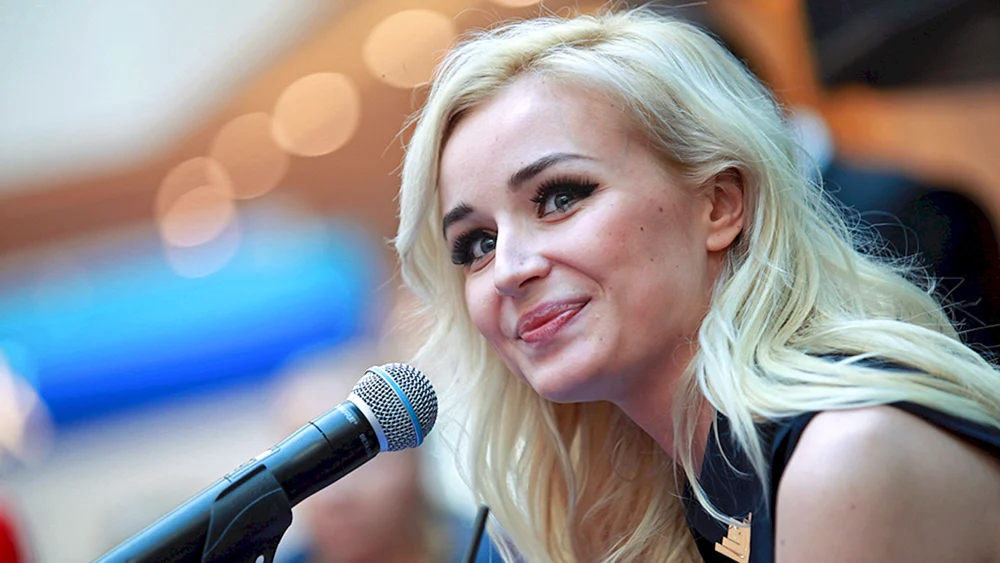 Polina Gagarina in der Starfabrik Paulina Gagarina 2003