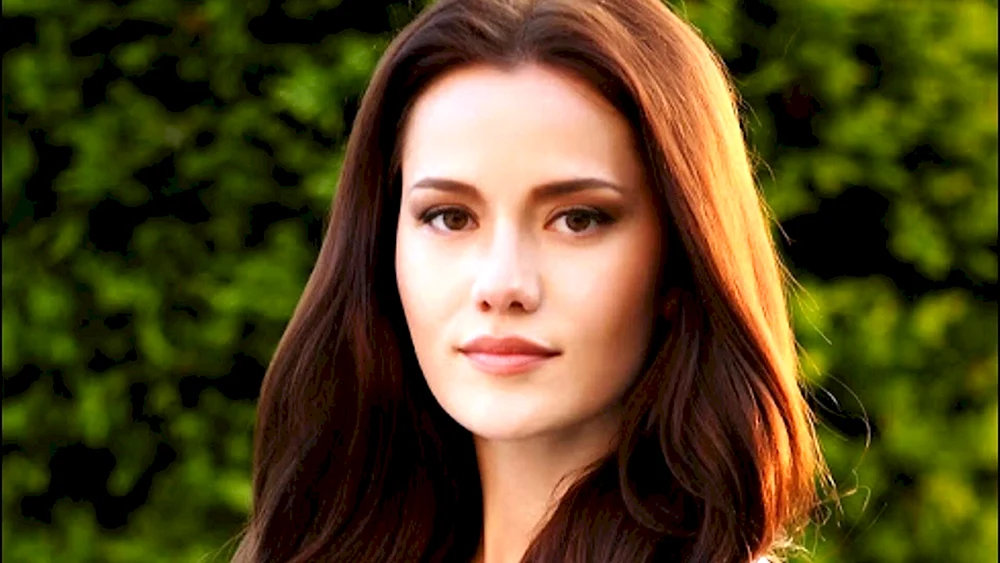 Hande Erçel