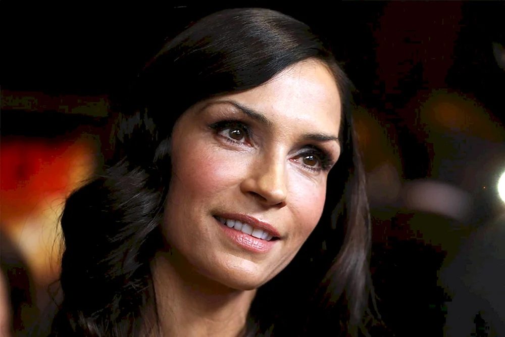 Famke Janssen Foto