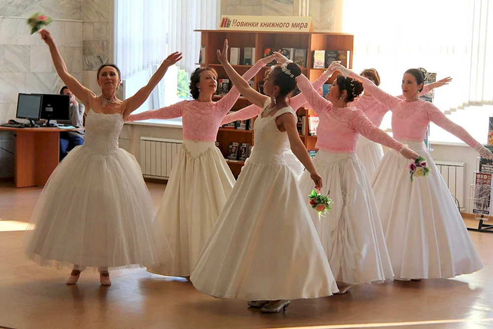 Puschkin-Ball des Gymnasiums 23