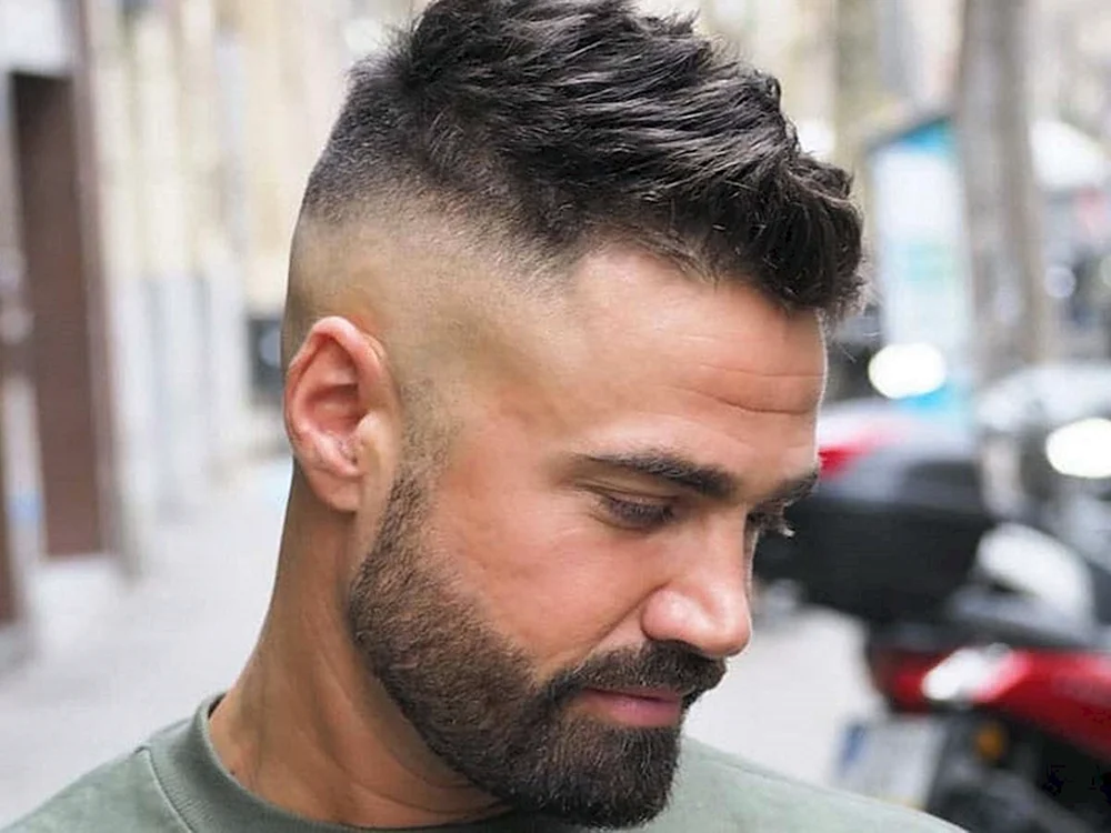 Fade andercat Pompadour