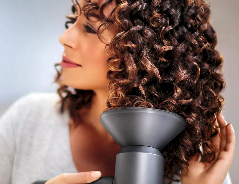 Dyson Lockenstyler