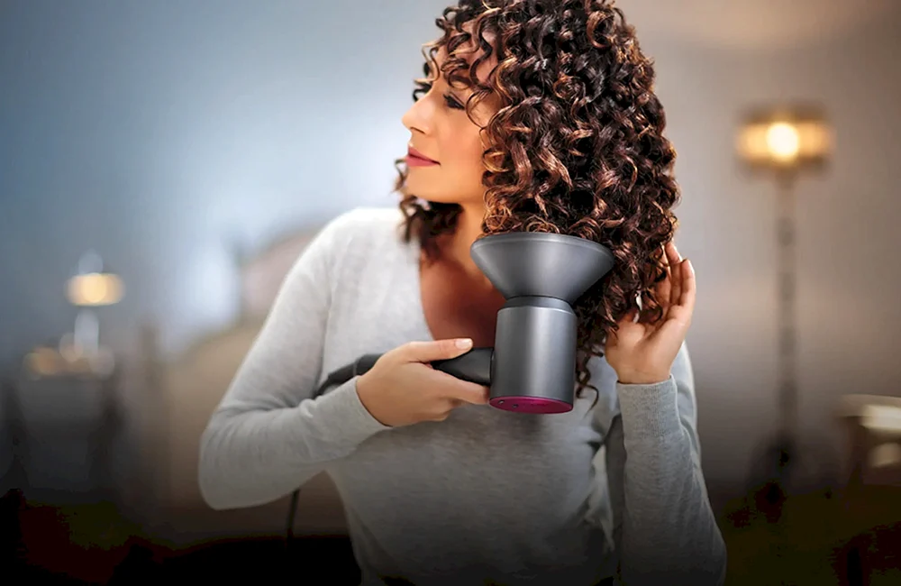 Dyson Haartrockner mit Diffusor