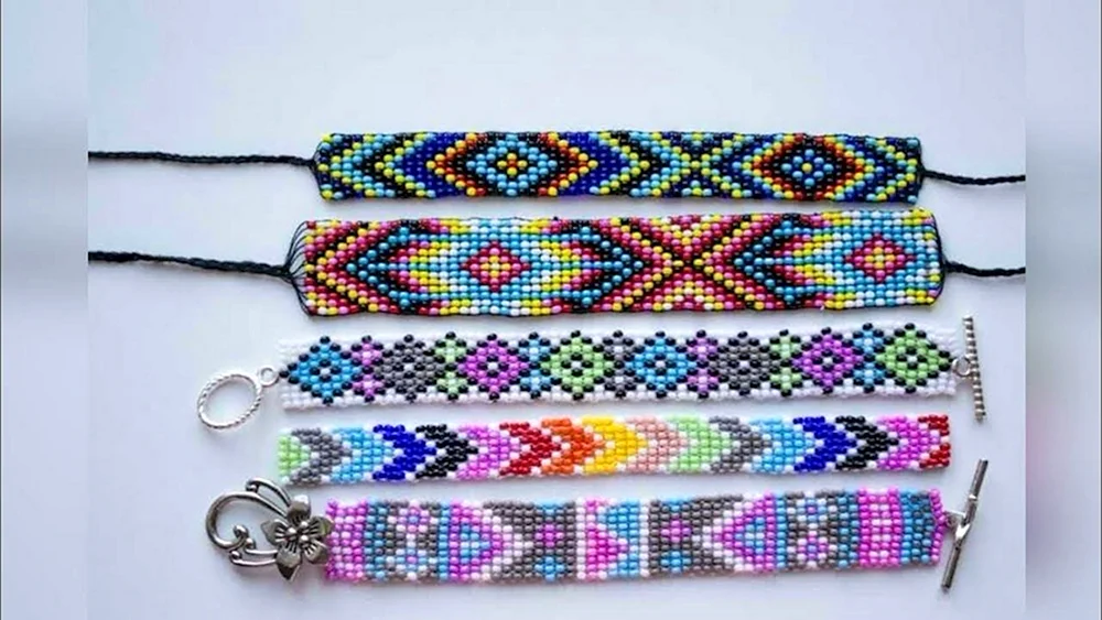 Schmuck im Band