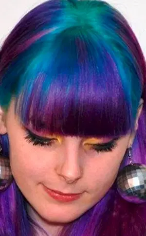 Lila Haare