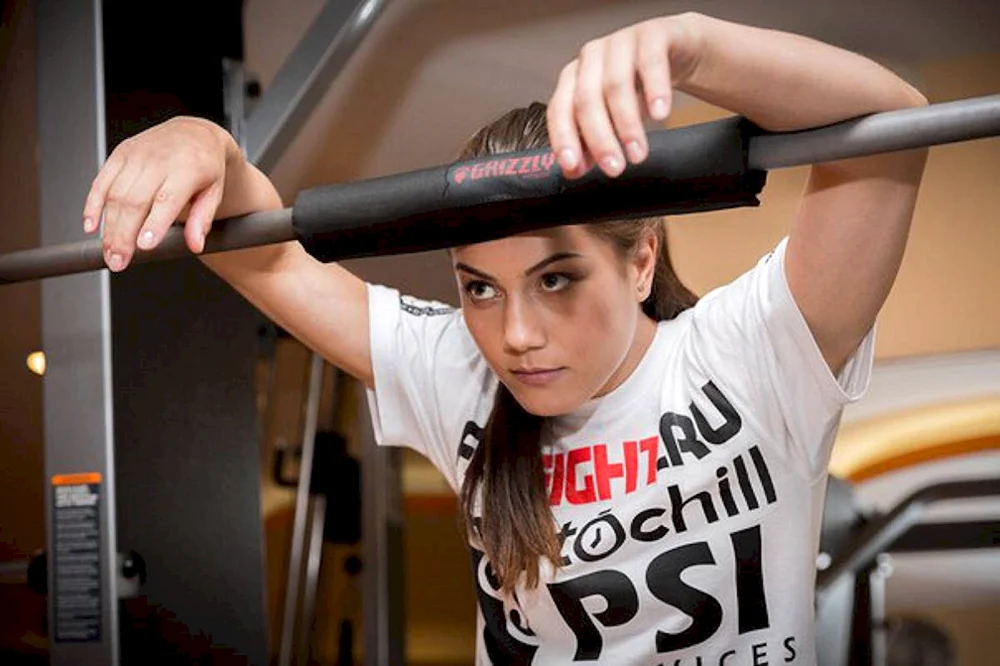 Zaina Shekerbekova Boxen