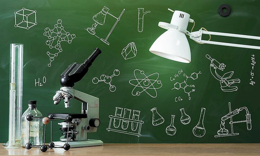 Mathematische Formeln auf weißem Hintergrund