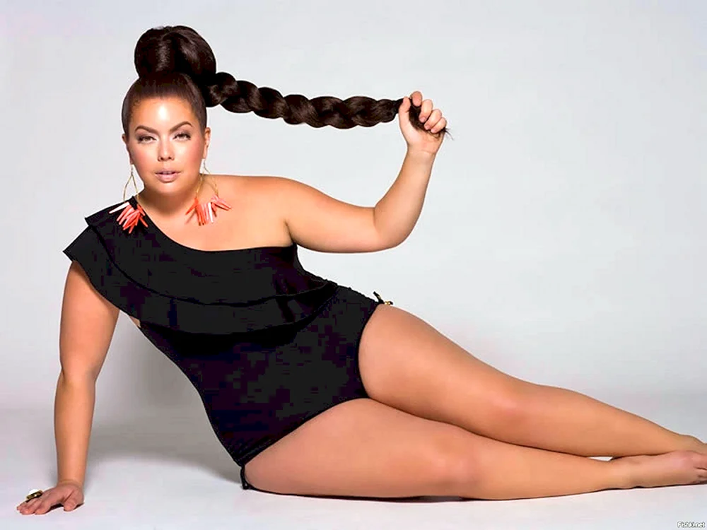 Victoria Janashvili plus size