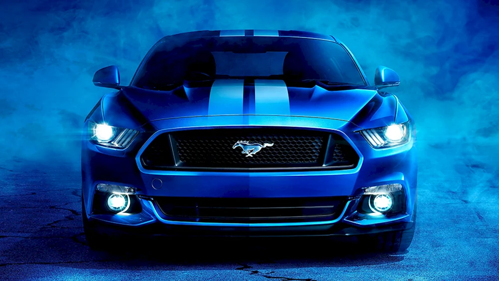 Ford. Mustang 4