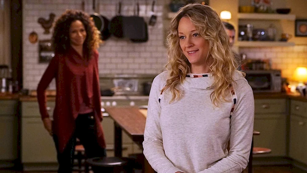 Teri Polo Castle