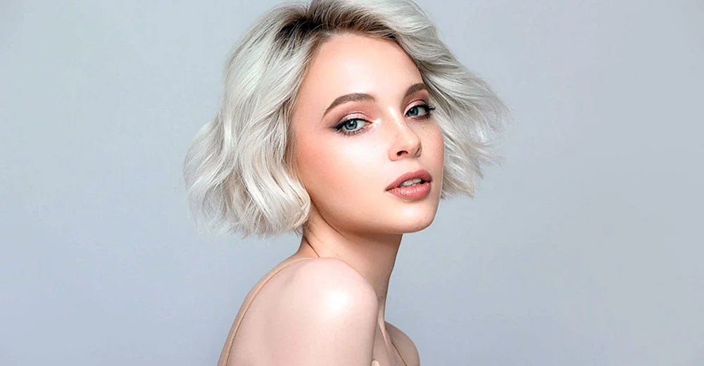 Fotos von Mädchen mit weißem Haar