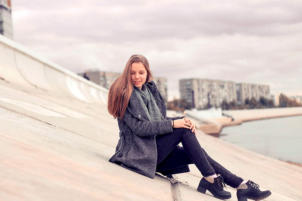 Fotoshooting eines Mädchens am Meer