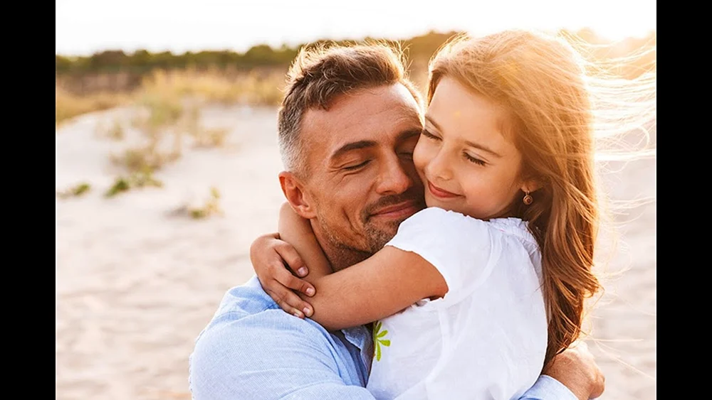 Glücklicher Papa und Tochter