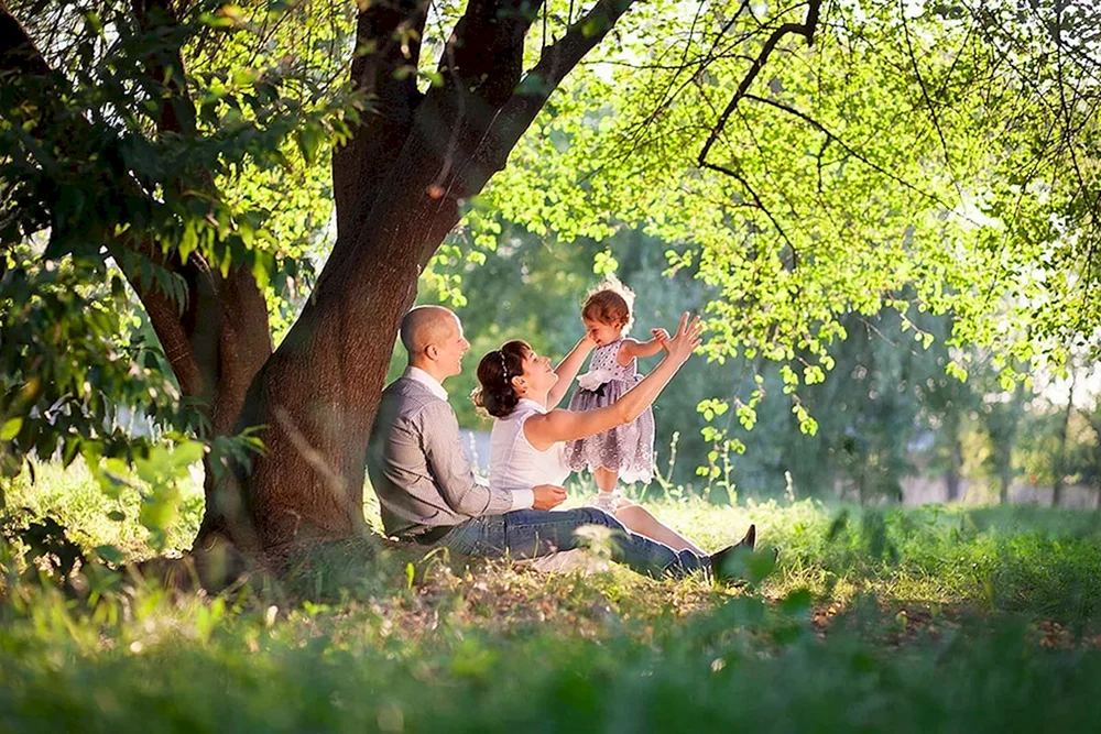 Familienfoto in der Natur