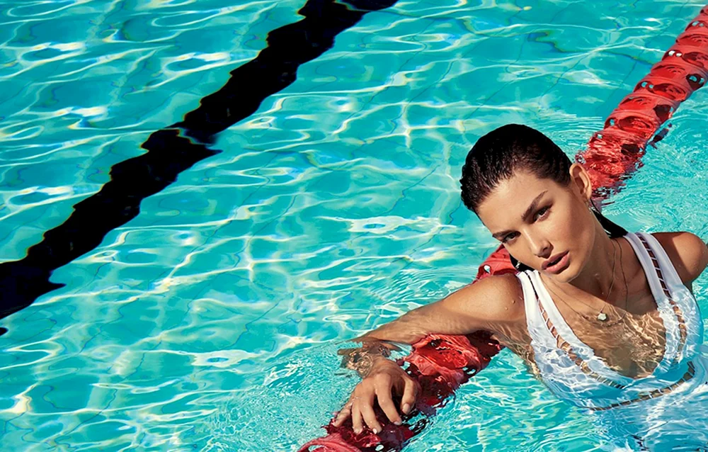 Fotoshooting im Pool