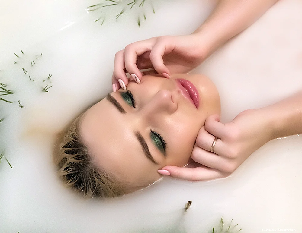 Junge in der Badewanne