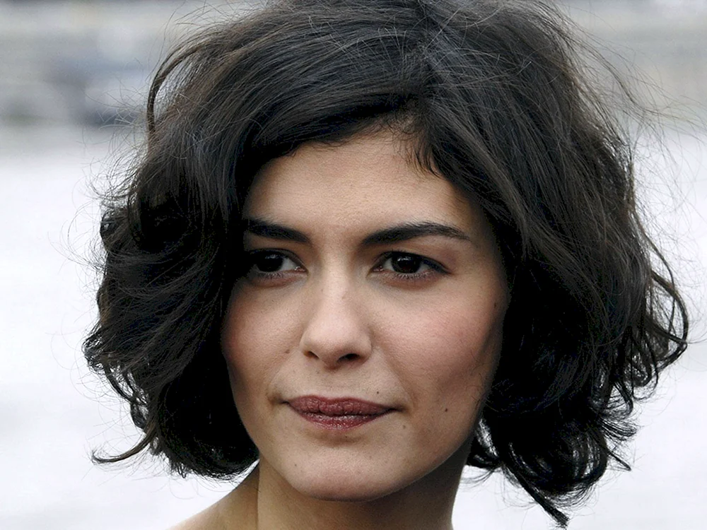 Französische Frauen. Schauspielerin Audrey Totou