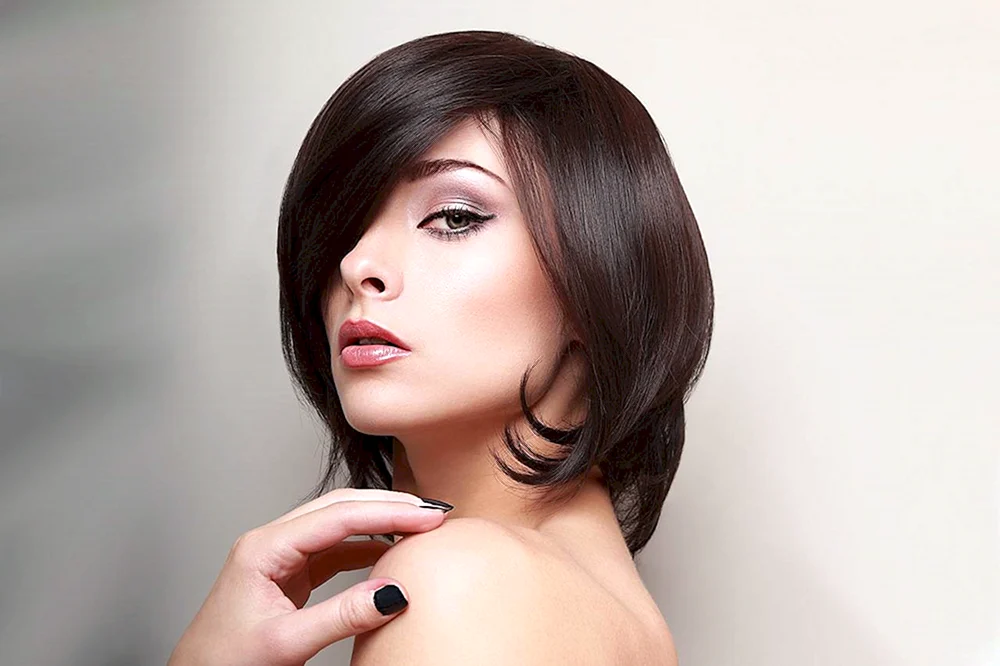 Pixie undercut bob