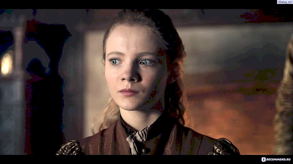 Freya Allan