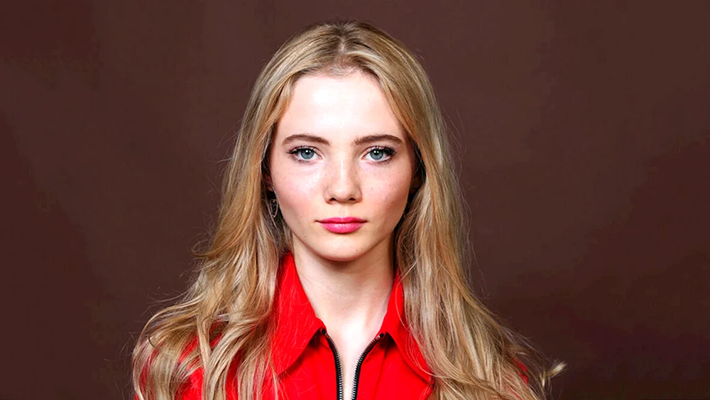 Freya Allan