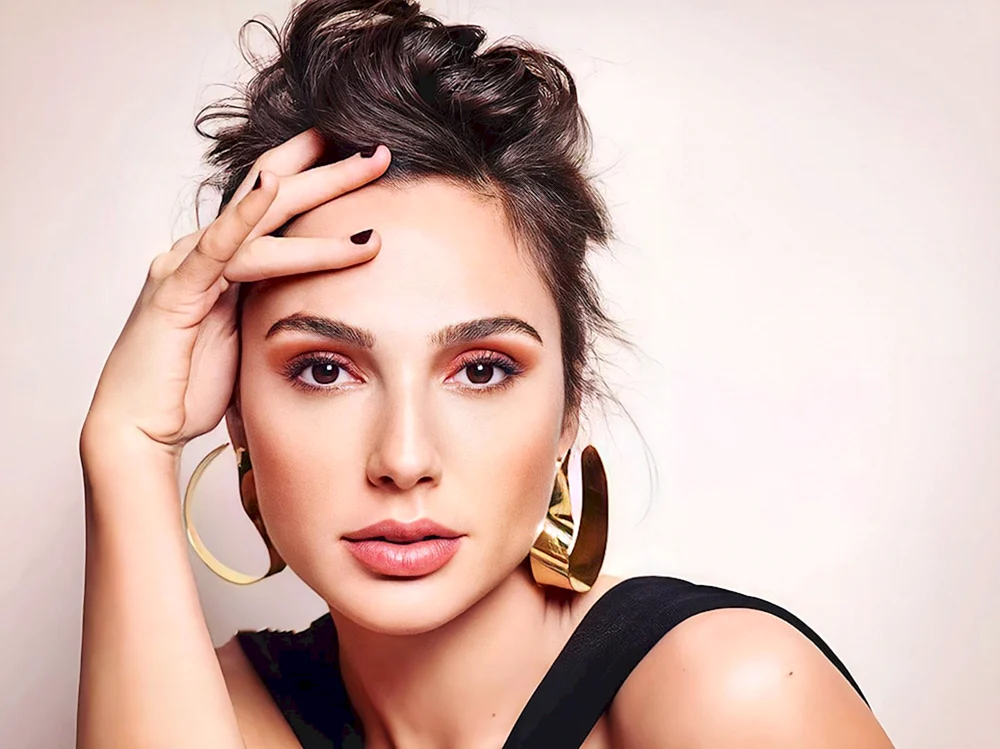 Gal Gadot 2021