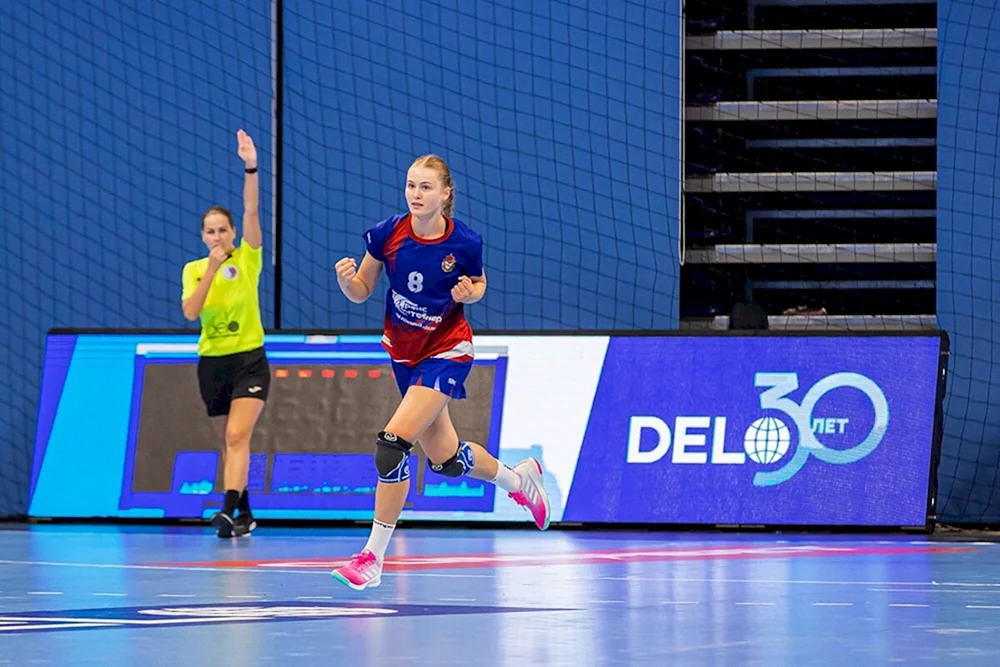 Handballspieler von CSKA Elena Mikhailichenko