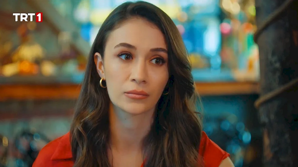 Gökçe Eyuboglu
