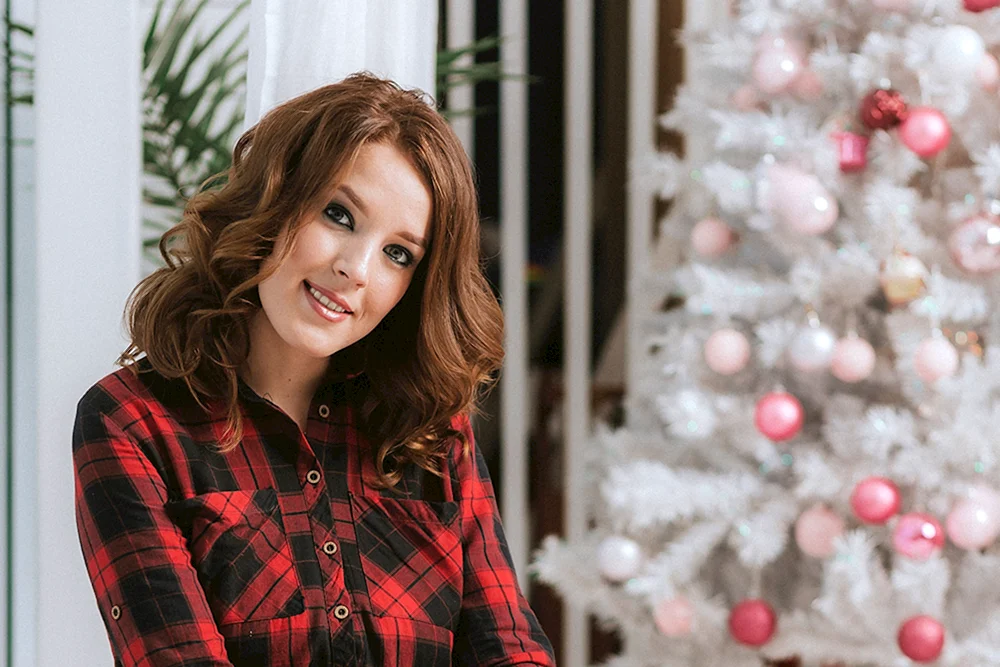Anna Enina Jahr aus Annie Claus Film 2011
