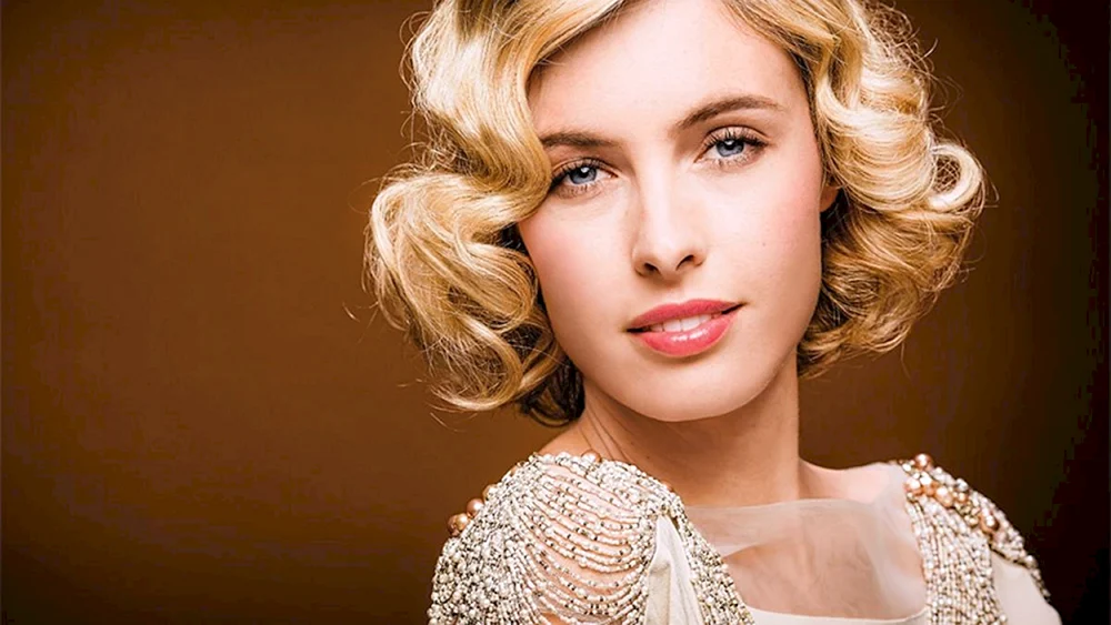 Hollywood Gatsby Wave Frisur für mittellanges Haar