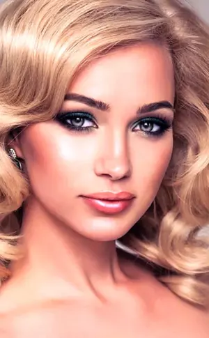 Hollywood-Locken auf mittlerem Haar blond