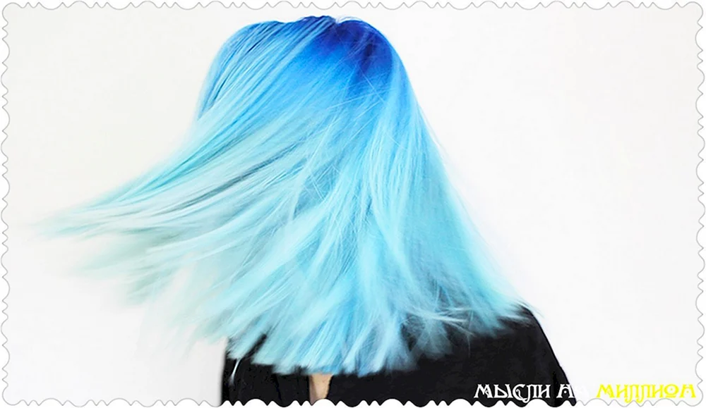 Lisa Brodsky blaues Haar